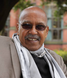 Hevpeyvîn Digel Nuruddin Farah, Romannûsê Navdar ê Somalî