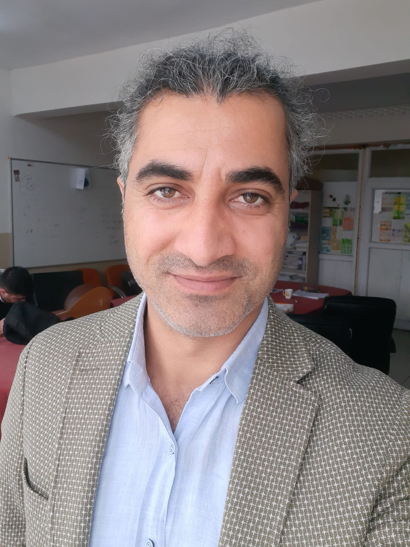 Kenan Söylemez: "Sewta Şakiro bê amûrên muzîkê bi tena serê xwe senfoniyeke"